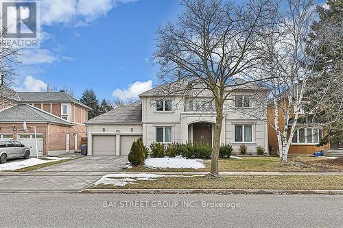 135 Strathearn Avenue, Richmond Hill, ON - Outdoor With Facade