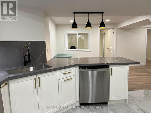 135 Strathearn Avenue, Richmond Hill, ON - Indoor Photo Showing Kitchen With Double Sink