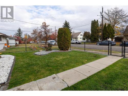 3302 16 Street, Vernon, BC - Outdoor