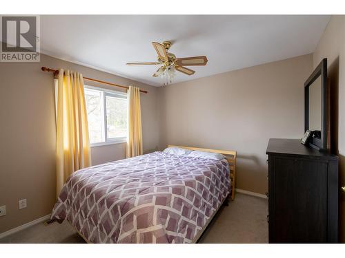 3302 16 Street, Vernon, BC - Indoor Photo Showing Bedroom