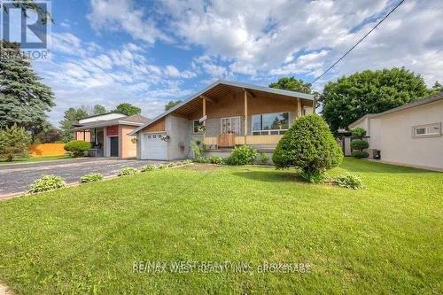 Upper - 146 Verobeach Boulevard, Toronto, ON - Outdoor