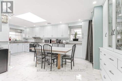 Upper - 146 Verobeach Boulevard, Toronto, ON - Indoor