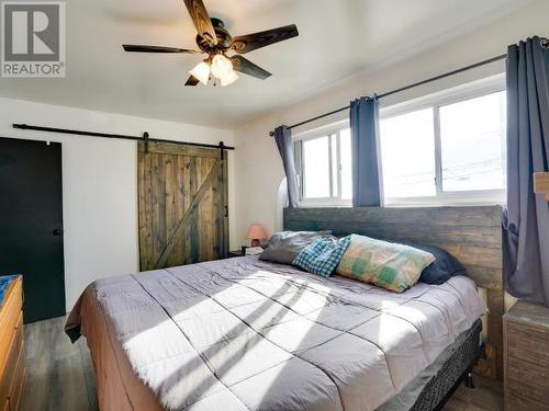 4029 Joyce Ave, Powell River, BC - Indoor Photo Showing Bedroom