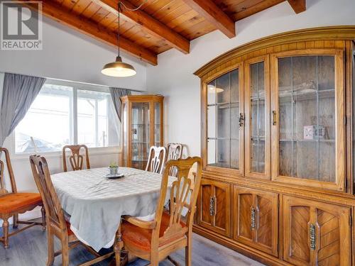 4029 Joyce Ave, Powell River, BC - Indoor Photo Showing Dining Room