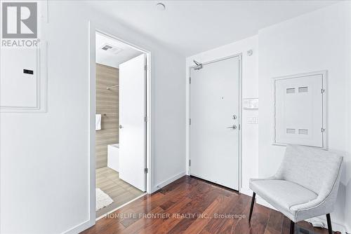 514 - 32 Trolley Crescent, Toronto, ON - Indoor Photo Showing Other Room