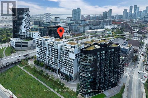 514 - 32 Trolley Crescent, Toronto, ON - Outdoor With View