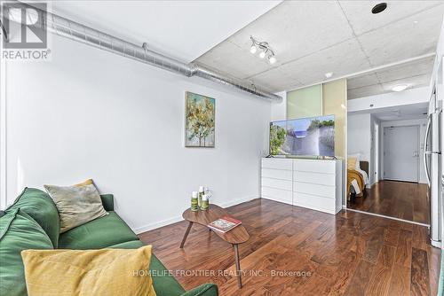 514 - 32 Trolley Crescent, Toronto, ON - Indoor