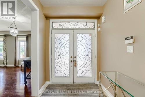 33 Huntspoint Drive, Brampton, ON - Indoor Photo Showing Other Room