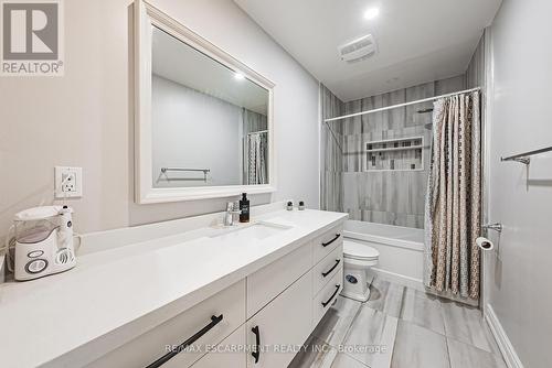 5008 Willowood Drive, Mississauga, ON - Indoor Photo Showing Bathroom