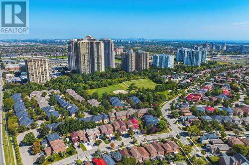 5008 Willowood Drive, Mississauga, ON - Outdoor With View