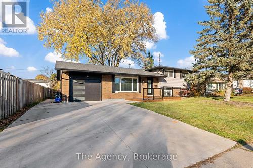 38 Martha Court, Welland (769 - Prince Charles), ON - Outdoor With Facade