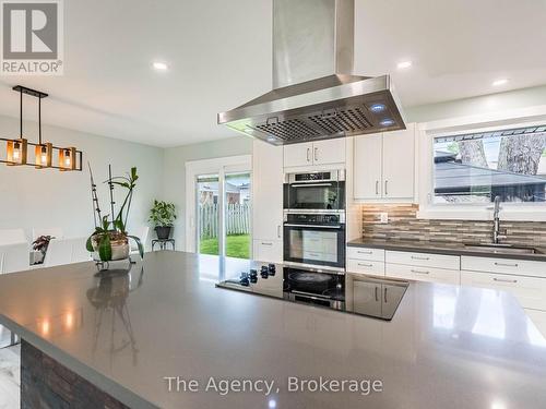 38 Martha Court, Welland (769 - Prince Charles), ON - Indoor Photo Showing Kitchen