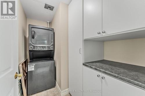 609 - 6 Toronto Street, Barrie, ON - Indoor Photo Showing Laundry Room