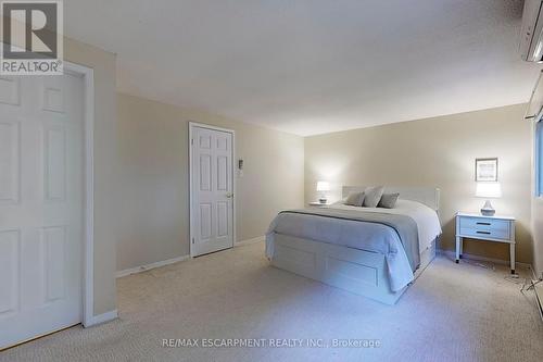 170 - 2050 Upper Middle Road, Burlington, ON - Indoor Photo Showing Bedroom