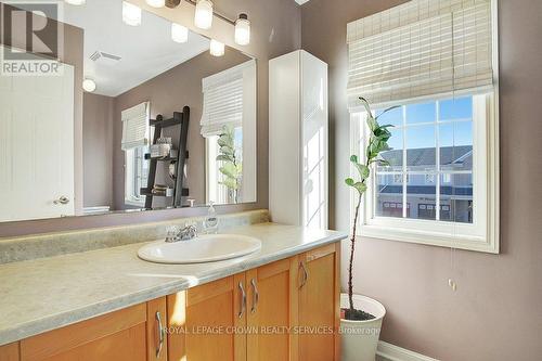 45 Nancroft Crescent, Cambridge, ON - Indoor Photo Showing Bathroom