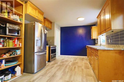 4529 England Road, Regina, SK - Indoor Photo Showing Kitchen