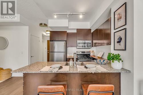 804 - 360 Square One Drive, Mississauga, ON - Indoor Photo Showing Kitchen With Stainless Steel Kitchen