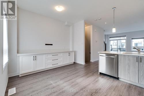 4 - 51 Sparrow Avenue, Cambridge, ON - Indoor Photo Showing Kitchen