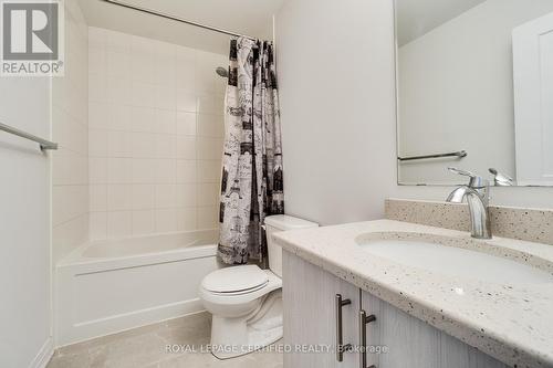 4 - 51 Sparrow Avenue, Cambridge, ON - Indoor Photo Showing Bathroom