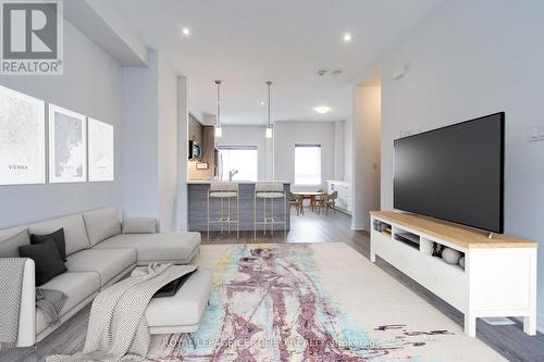 4 - 51 Sparrow Avenue, Cambridge, ON - Indoor Photo Showing Living Room