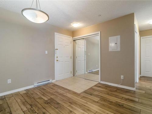 204-2823 Jacklin Rd, Langford, BC - Indoor Photo Showing Other Room