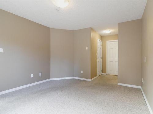 204-2823 Jacklin Rd, Langford, BC - Indoor Photo Showing Other Room