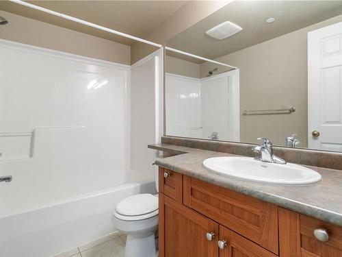 204-2823 Jacklin Rd, Langford, BC - Indoor Photo Showing Bathroom