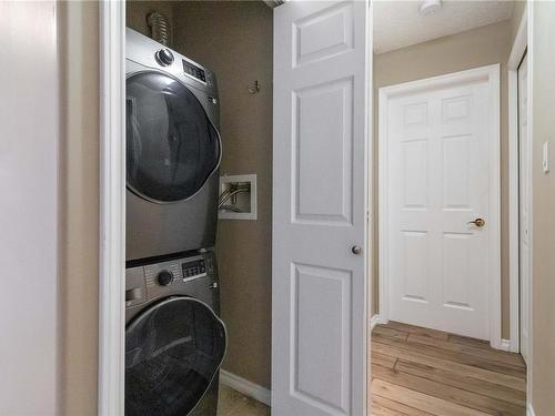 204-2823 Jacklin Rd, Langford, BC - Indoor Photo Showing Laundry Room