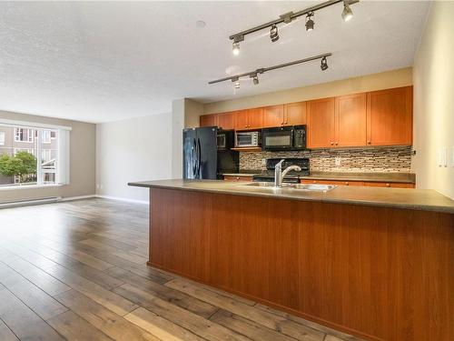 204-2823 Jacklin Rd, Langford, BC - Indoor Photo Showing Kitchen