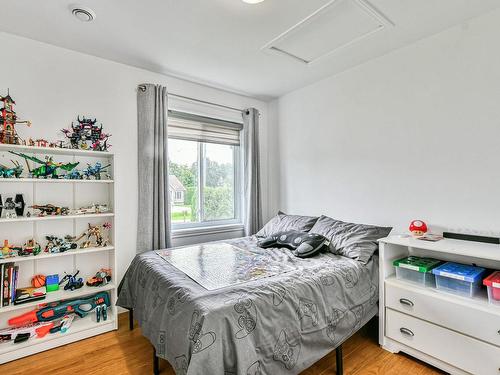 Bedroom - 155Z  - 155Az Rue Champagne, Sainte-Sophie, QC - Indoor Photo Showing Bedroom