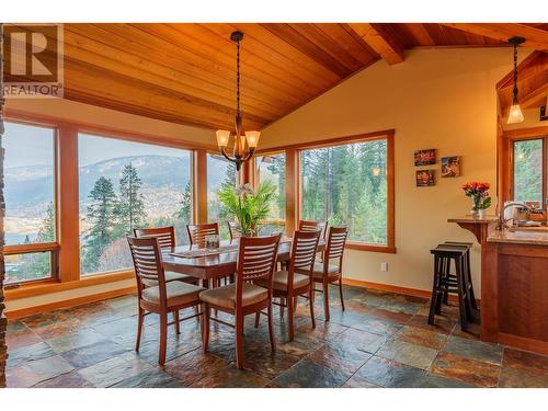 1630 Knox Road, Nelson, BC - Indoor Photo Showing Dining Room