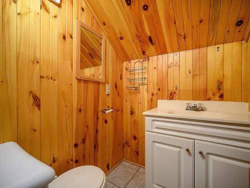 Powder room - 248 Ch. Pioneer, Saint-Adolphe-D'Howard, QC - Indoor Photo Showing Other Room