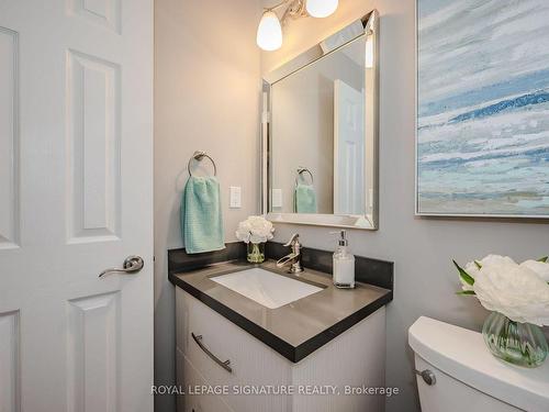 860 Bramble Crt, Mississauga, ON - Indoor Photo Showing Bathroom