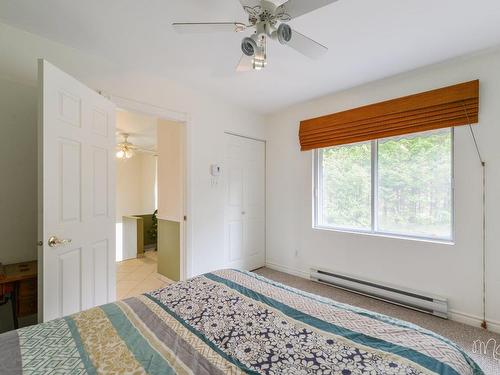 Chambre Ã Â coucher - 2206 Ch. Mcgill, Sainte-Julienne, QC - Indoor Photo Showing Bedroom