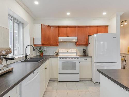 Cuisine - 2206 Ch. Mcgill, Sainte-Julienne, QC - Indoor Photo Showing Kitchen With Double Sink