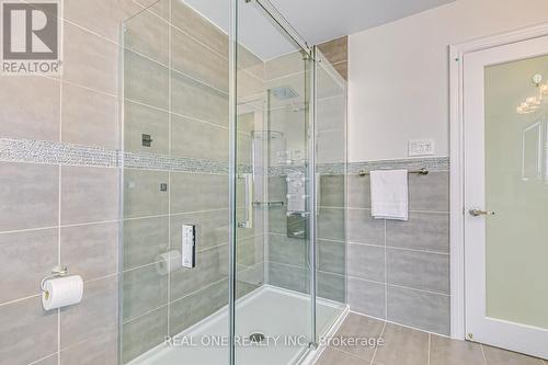 3401 Water Lily Court, Mississauga, ON - Indoor Photo Showing Bathroom