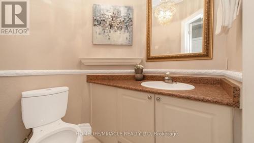 38 Salem Court, Brampton, ON - Indoor Photo Showing Bathroom