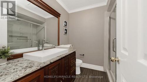 38 Salem Court, Brampton, ON - Indoor Photo Showing Bathroom