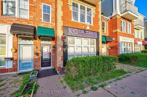 2746 Bur Oak Avenue, Markham, ON - Outdoor With Facade