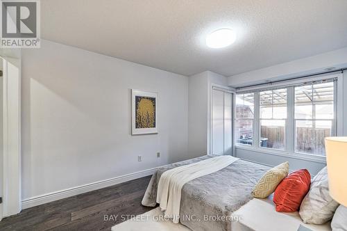 2746 Bur Oak Avenue, Markham, ON - Indoor Photo Showing Bedroom