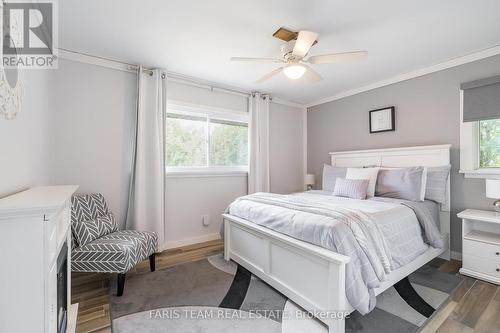 2447 Ridge Road W, Oro-Medonte, ON - Indoor Photo Showing Bedroom