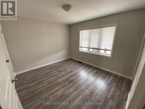 16 Kenridge Terrace, Hamilton, ON - Indoor Photo Showing Other Room