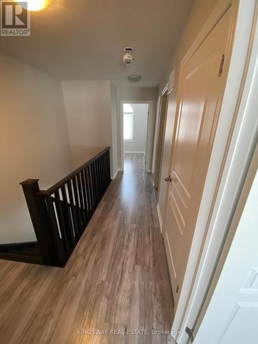 16 Kenridge Terrace, Hamilton, ON - Indoor Photo Showing Other Room