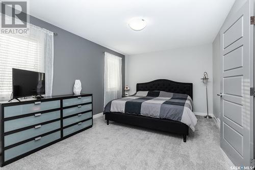 214 Bentley Court, Saskatoon, SK - Indoor Photo Showing Bedroom