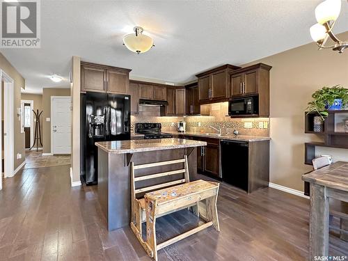 104 4100 Sandhill Crescent, Regina, SK - Indoor Photo Showing Kitchen With Upgraded Kitchen