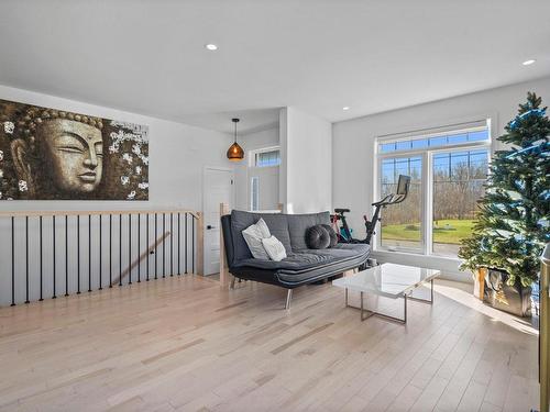 Living room - 290 Rue Guertin, Saint-Roch-De-Richelieu, QC - Indoor Photo Showing Living Room