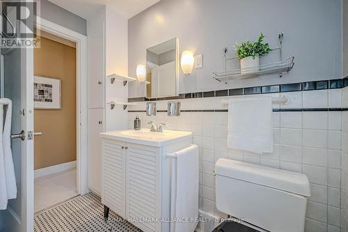 86 Binkley Crescent, Hamilton, ON - Indoor Photo Showing Bathroom