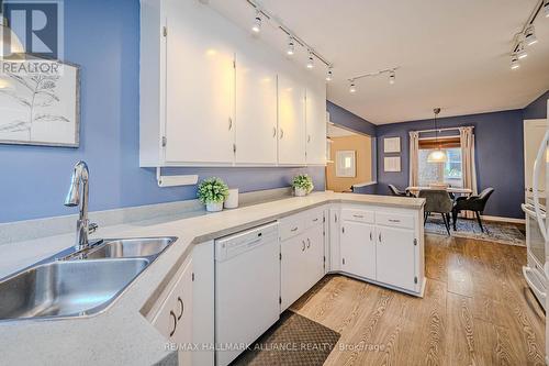 86 Binkley Crescent, Hamilton, ON - Indoor Photo Showing Kitchen With Double Sink