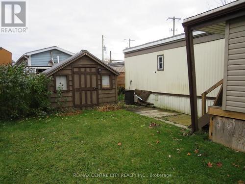 side view, side yard - 102 - 2189 Dundas Street E, London, ON - Outdoor