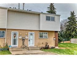 1517 KNOTTWOOD N NW  Edmonton, AB T6K 2B8